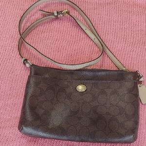Coach Crossbody Bag F52175